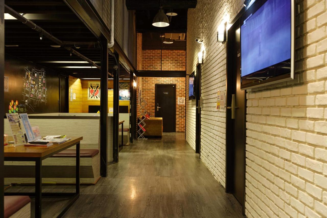 Angels Hostel Taipei Ximen Bagian luar foto