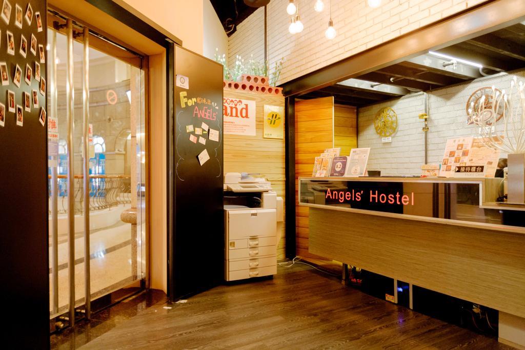 Angels Hostel Taipei Ximen Bagian luar foto