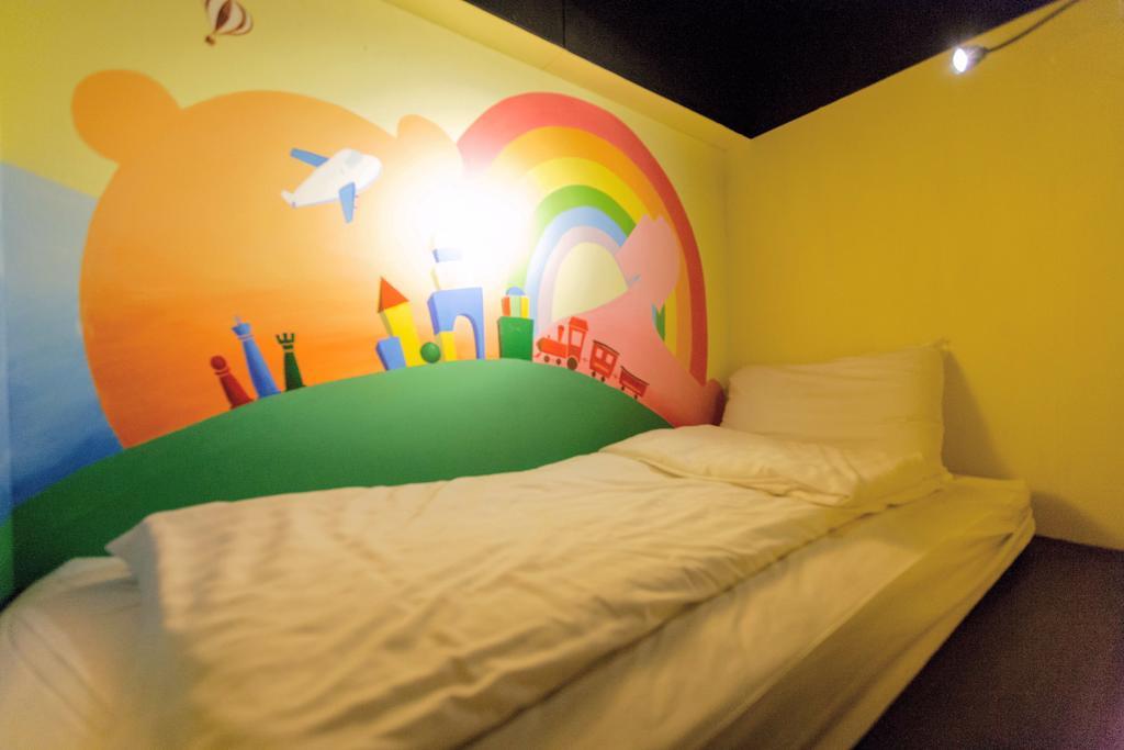 Angels Hostel Taipei Ximen Bagian luar foto